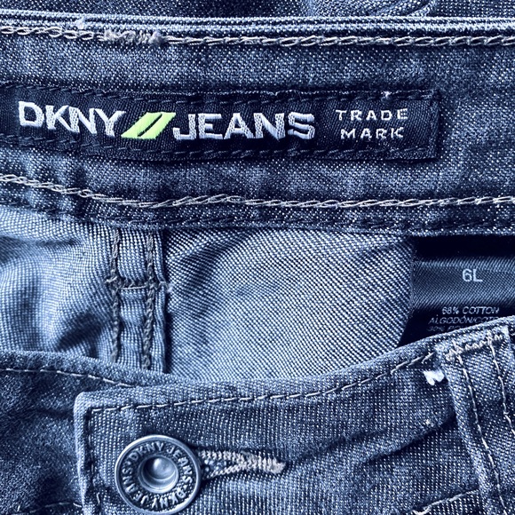 DKNY Jeans , Classic Bootcut Denim Jeans , Women Denim Pants, Relaxed Fit Jeans - Picture 13 of 15